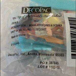 DecoPac Disney Moana Cake Topper Brand New in Package #7941